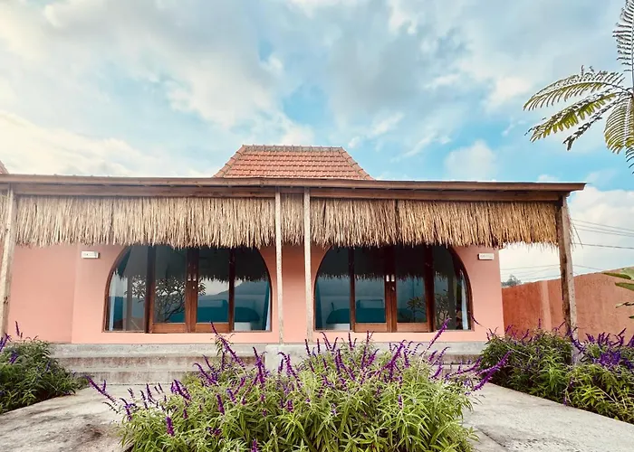 Ruma Mahavidna * Kintamani (Bali)